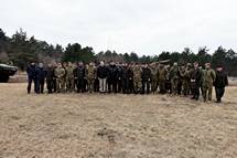 21. 2. 2017, Pivka – Predsednik Pahor obiskal Logistino brigado v vojanici Stanislava Poarja v Pivki (Tamino Petelinek/STA)